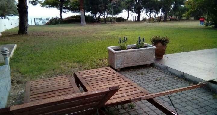 Seafront Villa Joan Nea Skioni Extérieur photo